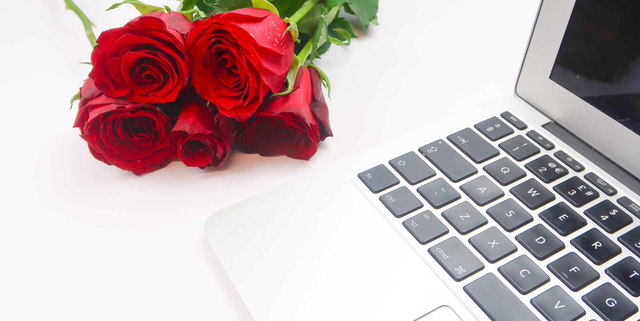 8 Great Apps to Help You Start and Run Your Side Hustle