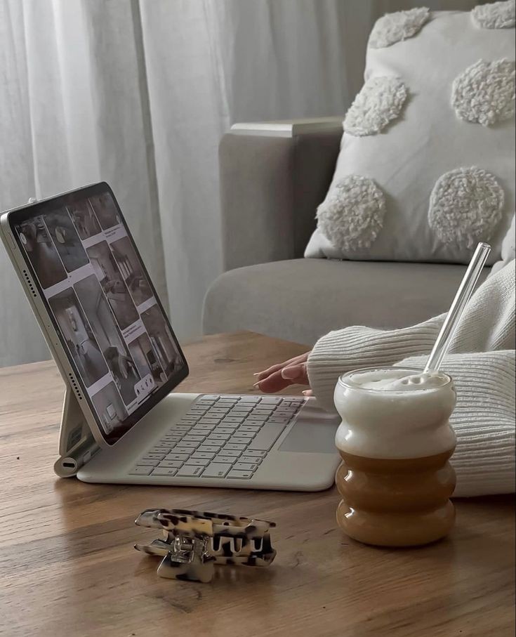 4 Reasons Why You Should Start a Blog in 2026
