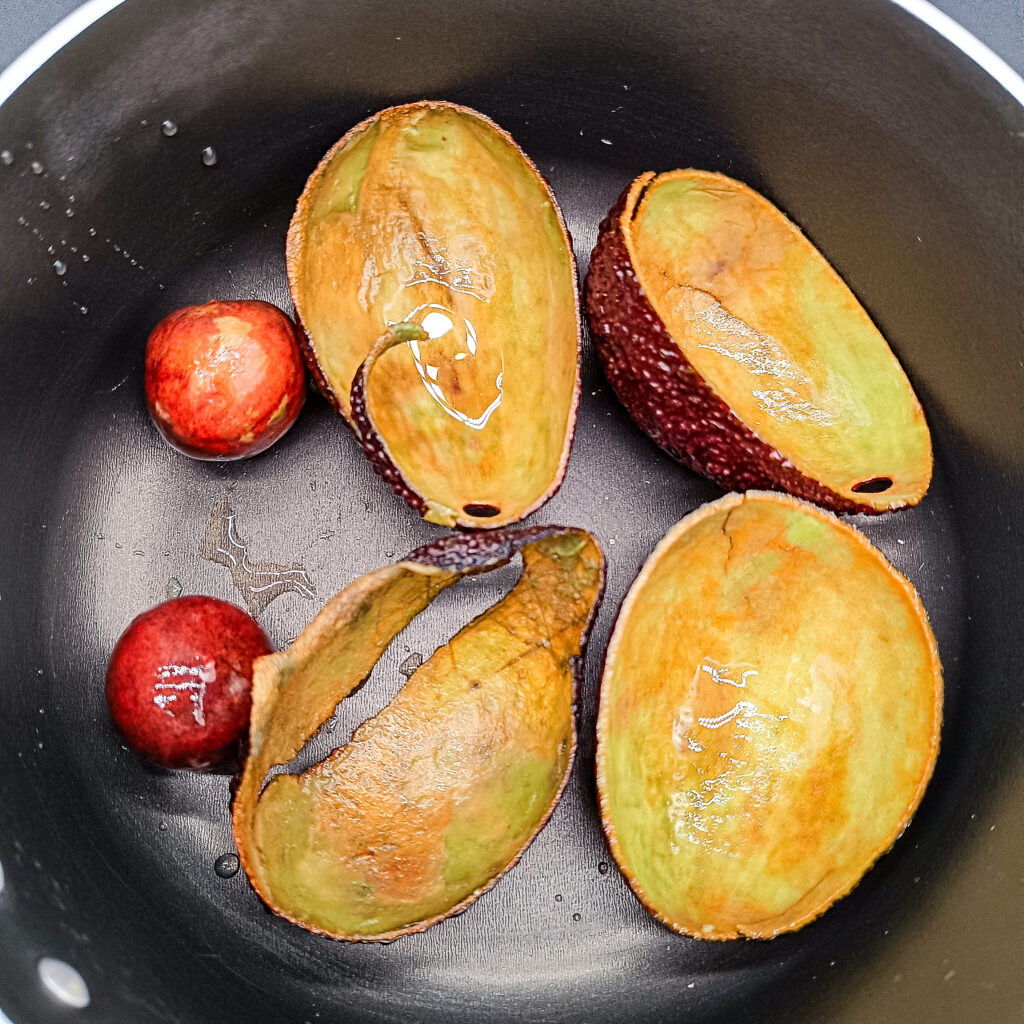 Eco-Friendly Textile Dyeing With Avocado Skins & Pits
